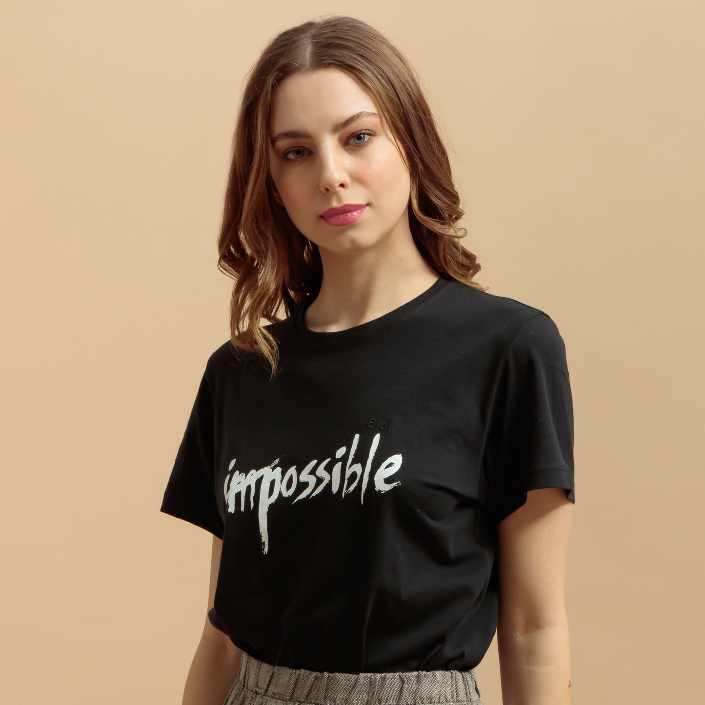 Camiseta negro IMPOSSIBLE